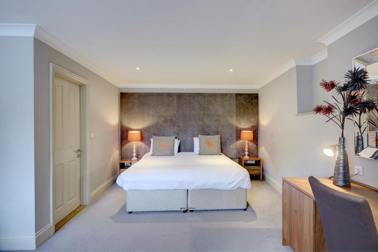 Seckford Hall Hotel & Spa Вудбридж Экстерьер фото