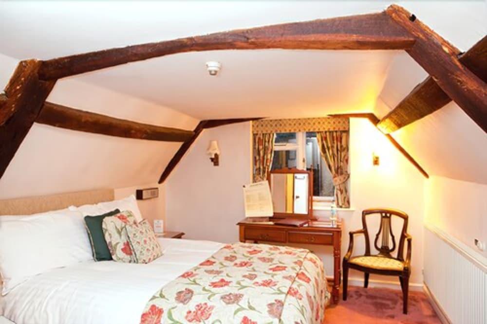 Seckford Hall Hotel & Spa Вудбридж Экстерьер фото